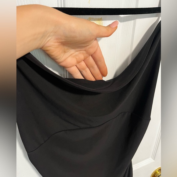 Day and Night Mini classic Black dress, low back, droopy front. - Picture 3 of 6